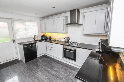 Kitchen Pic 2.