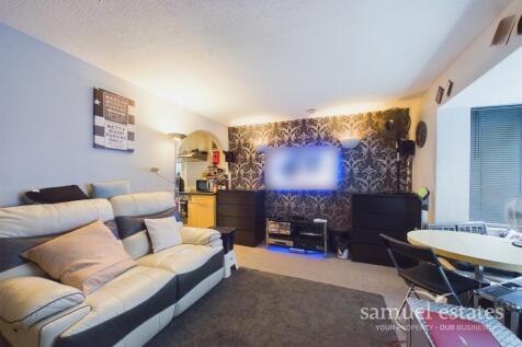 Bedroom/Living Room