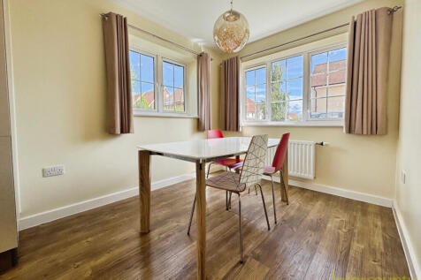 Turner Close, Elsenham, Bishop's Stortford, Essex, CM22 photo 5