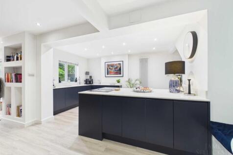Market Harborough, LE16 - property photo