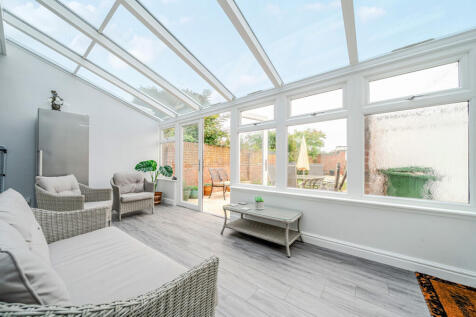 1358856-19-68d672...