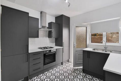 2.kitchen.jpg
