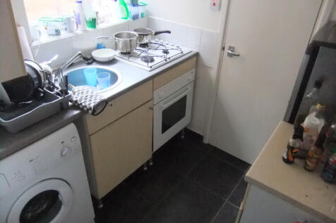 155, Blenheim Gardens, Reading, Berkshire, RG1 photo 5