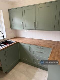 3-bed semi-detached on Carnation Road, Southampton, SO16, £1,650/mo