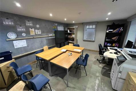 Office for sale Image 3
