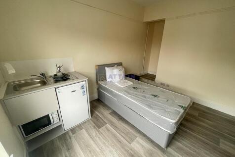 Bedroom Side.jpg