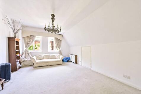 London, SW5 - property photo