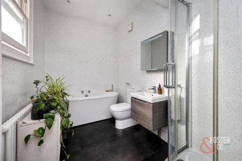 Albany VIllas, 8-015.jpg