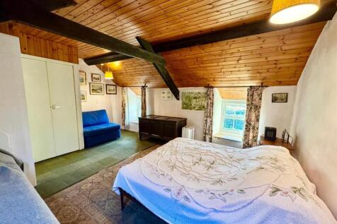 PHOTO-2025-11-25-22-05-53 (2).jpg