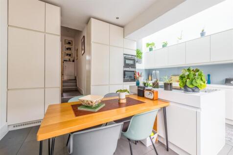 18 Newtown Road-5.jpg