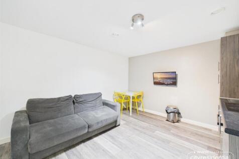 10 Leigh - Living Area 3.jpg