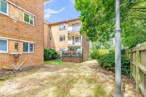 Bournemouth, BH11 - property photo