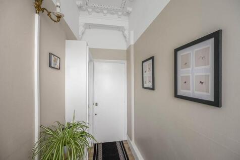 2, 24 Fraser Road-19.jpg