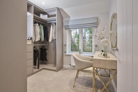The Motion HT 571 - Bedroom Five