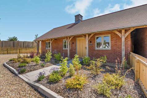 1 Talbot Stables front garden