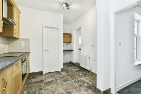 Laughton Road, Dinnington, Sheffield, South Yorkshire, S25 photo 2