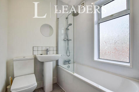 BATHROOM 2