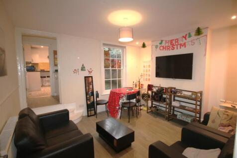Living Room a.JPG