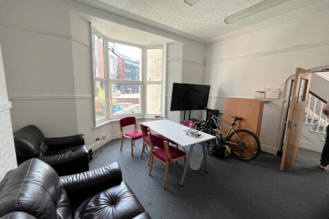 6 St Andrews Crescent, Cardiff, CF10 3DD photo 3