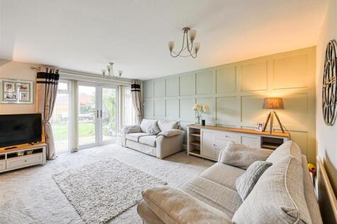 16 Ashley Gardens-9.jpg