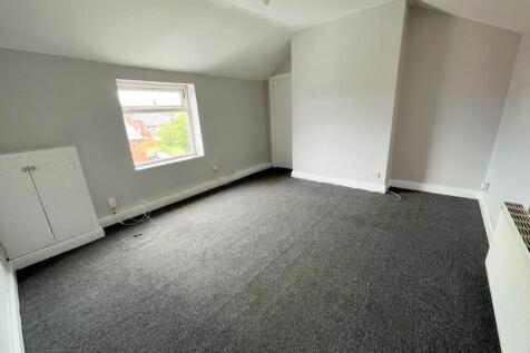 384 Bury New Road, Whitefield, Manchester photo 2