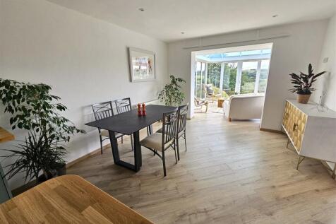 Dining and Conservatory.jpg