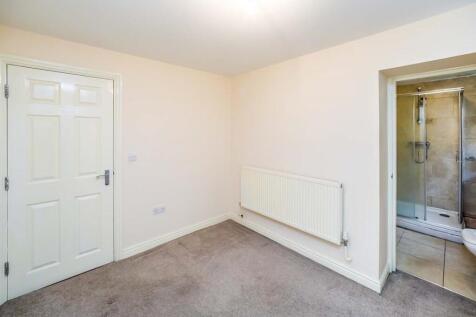 Savile Park Road, Halifax, West Yorkshire, HX1 photo 3