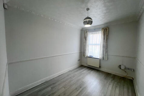Tadman Close, Beverley photo 5