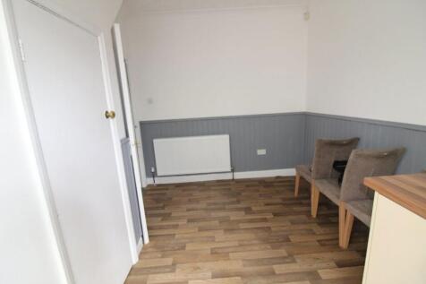 S12 -Mansfield Road - 2 Bed -Available Nov 26 photo 5