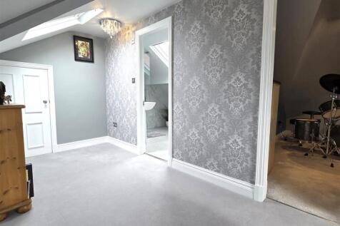 SECOND FLOOR LANDING