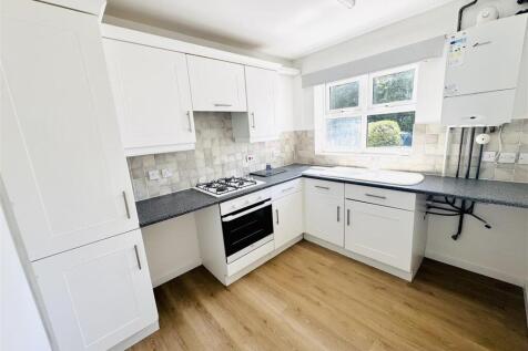 Abbey Close, Stafford, ST17 4XY photo 3