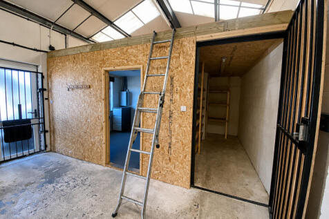 Business Park to rent Image 3