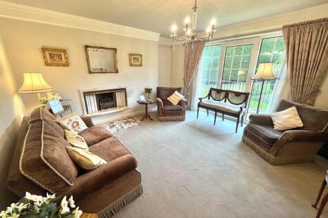 Bramleys - Sandringham Court - Bradley (5.).jpg