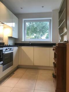 new kitchen 2.jpg