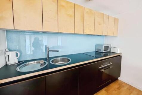 The Avenue, Leeds, LS9 photo 3