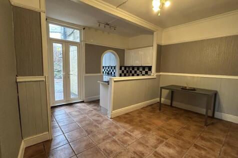 Wakefield Road, Stalybridge, Greater Manchester, SK15 photo 3