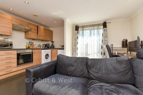 Lounge / Kitchen