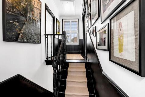 Stairs 1st floor - 4