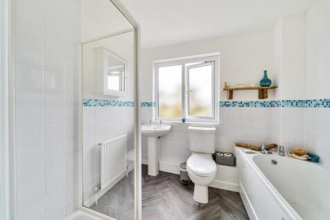 Family Bath/Shower Room