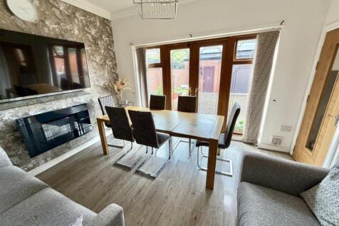 Bramleys Estate Agents - Huddersfield Road - Dewsb