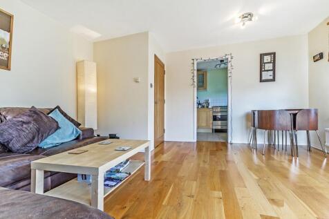 Large 2 bedroom f...