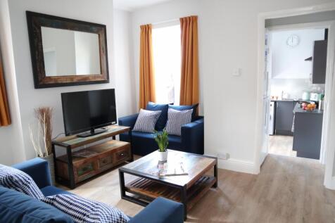 4-bed house on Station Street, Loughborough, £1,993/mo