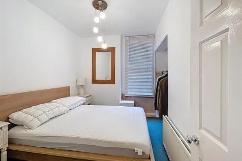 Bedroom Twp
