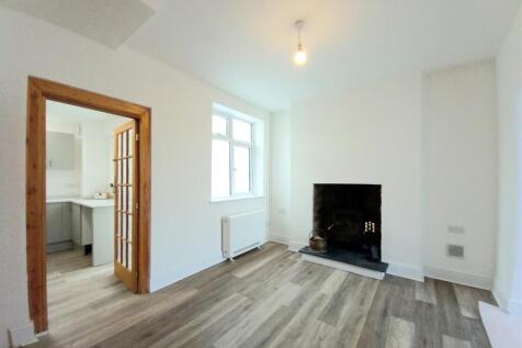 1 Coro Tce D Room.jpg