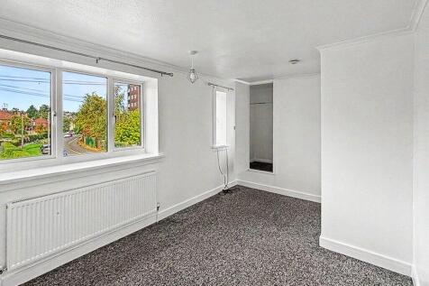 Whincover Drive, Leeds, LS12 photo 5