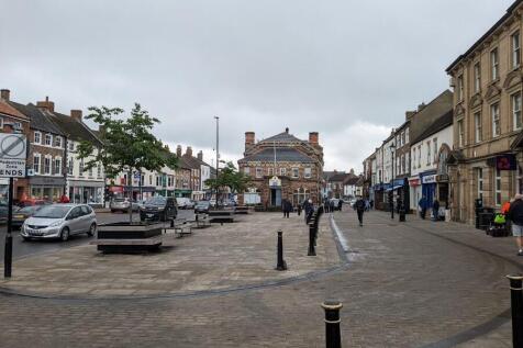 Retail Property (high street) to rent Image 4