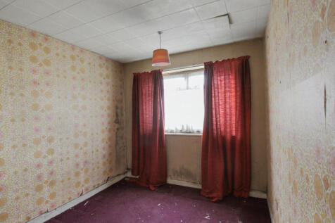 67 Perkins Road, Ilford, Kent, IG2 7NQ