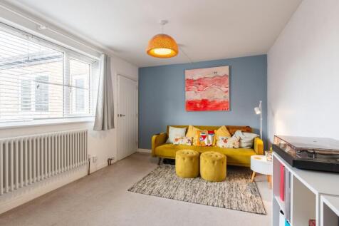 living room-1.jpg