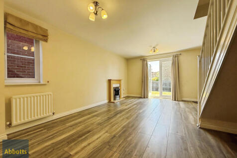Longchamp Drive, Ely photo 4