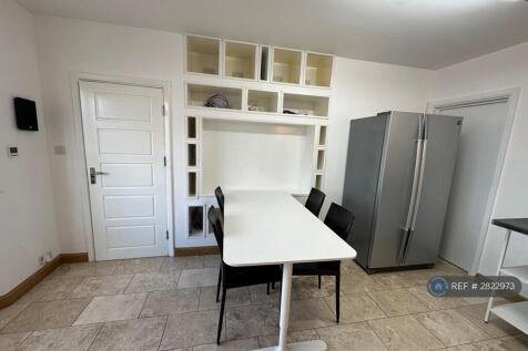 Dinging Area With American Fridge 